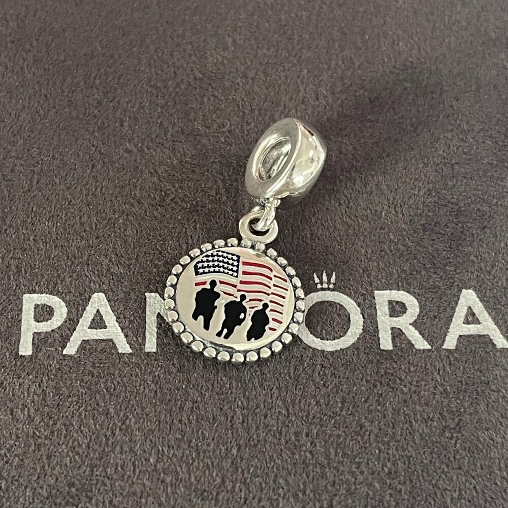 Pandora U.S. Army's Exclusive Charm